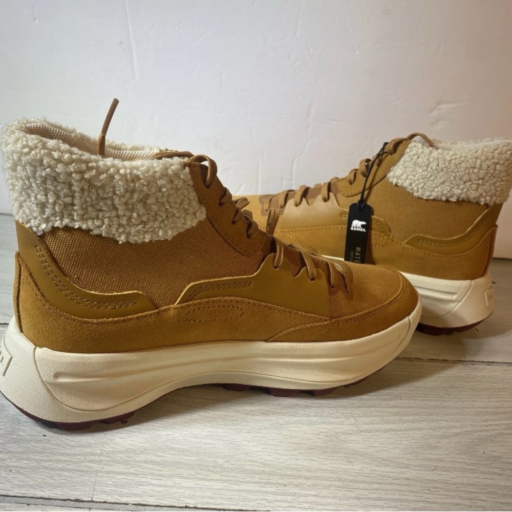 Sorel Women's Tan and Cream Winter Boots - Picture 4 of 10